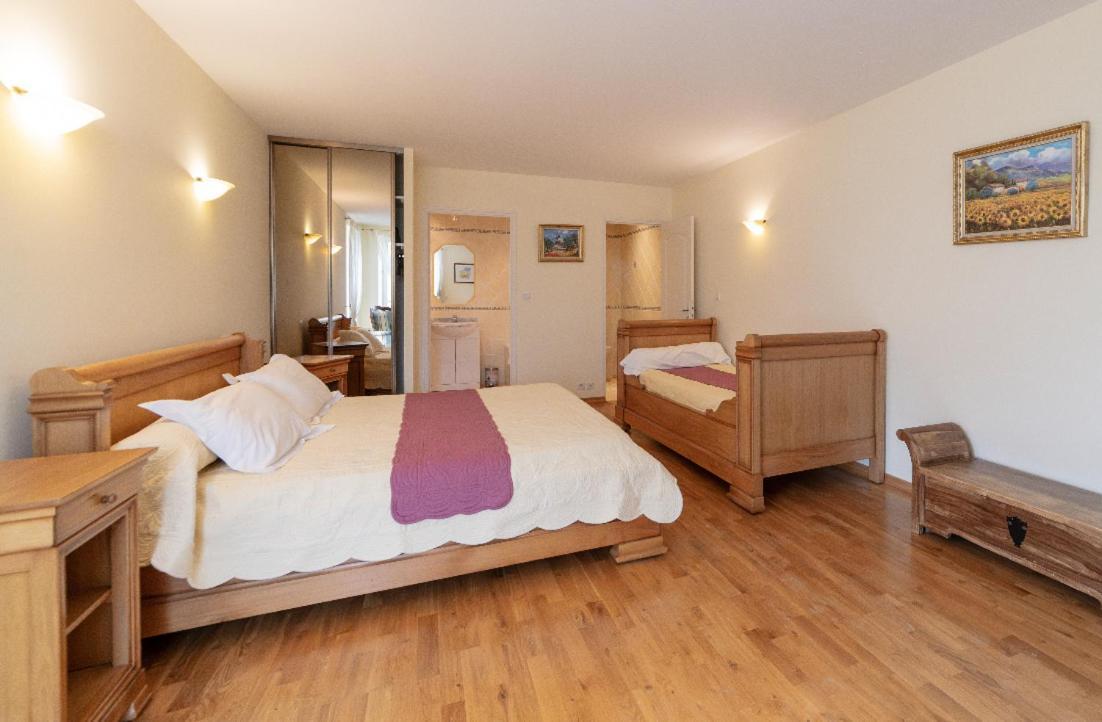 Bed and Breakfast Chambre D'Hotes Le Val Du Chapelain Montigny-la-Resle Zewnętrze zdjęcie